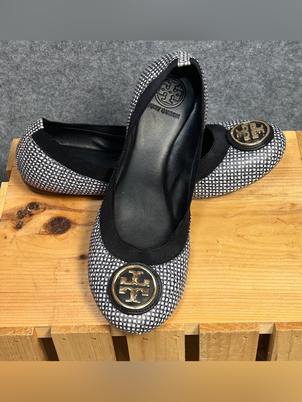 Tory Burch SZ 10 Caroline 2-Mosaic Tidal Grid Black Logo Emblem Ballet Flats